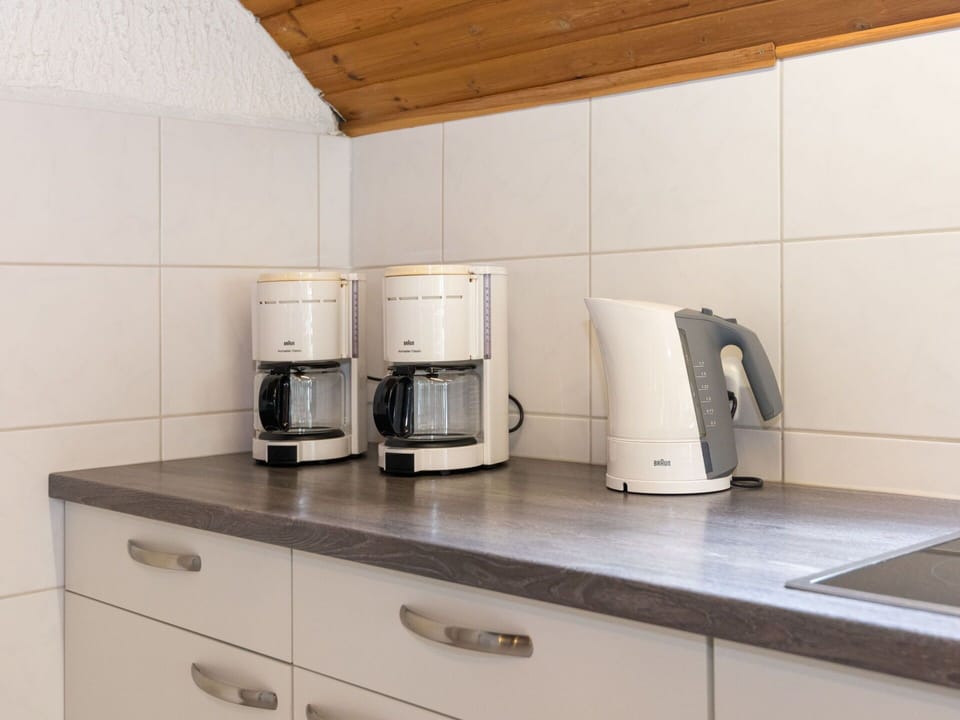 Cabinetry, Property, Tap, Countertop, Building, Kitchen Appliance, Plumbing Fixture, Kitchen, Interior Design, Drawer