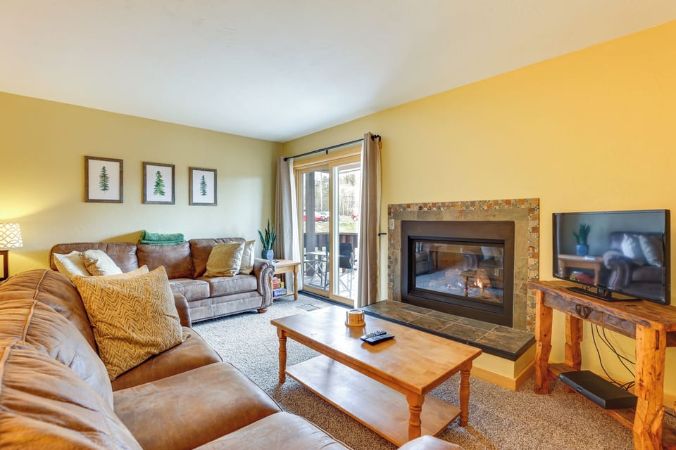 Winter Park Vacation Rental | 2BR | 2BA | 828 Sq Ft | Stairs Required