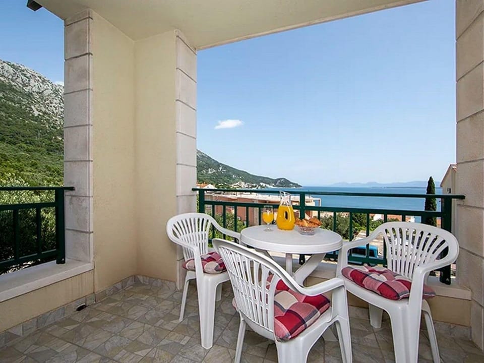 Terrace 1