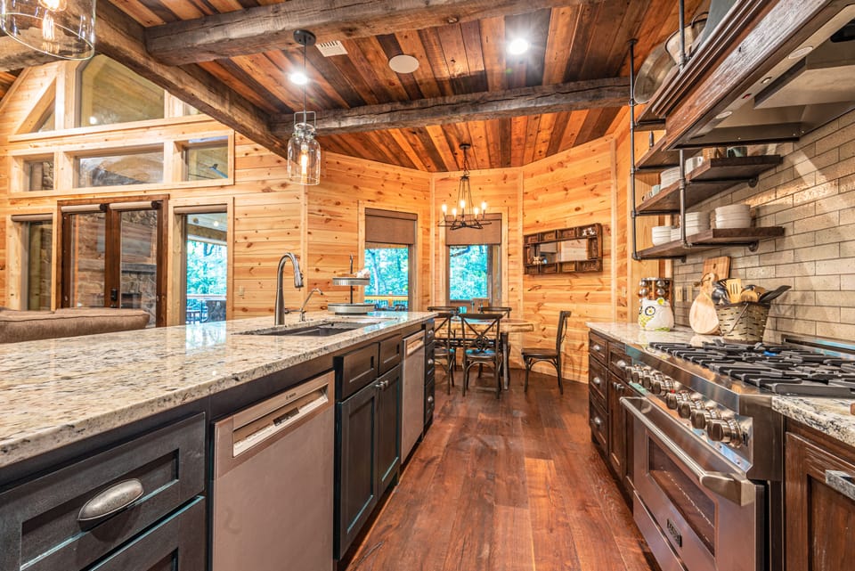 A gas stovetop and double dishwashers make this kitchen a dream
