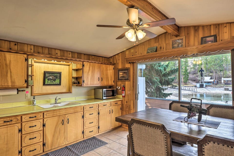Kitchen | Fully Equipped