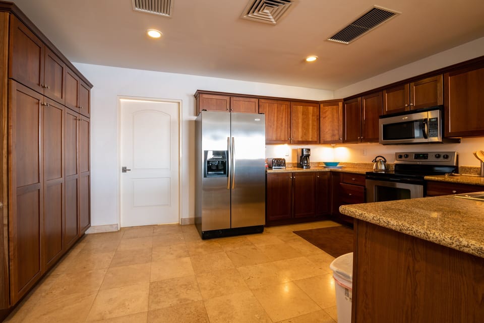 Kitchen main view