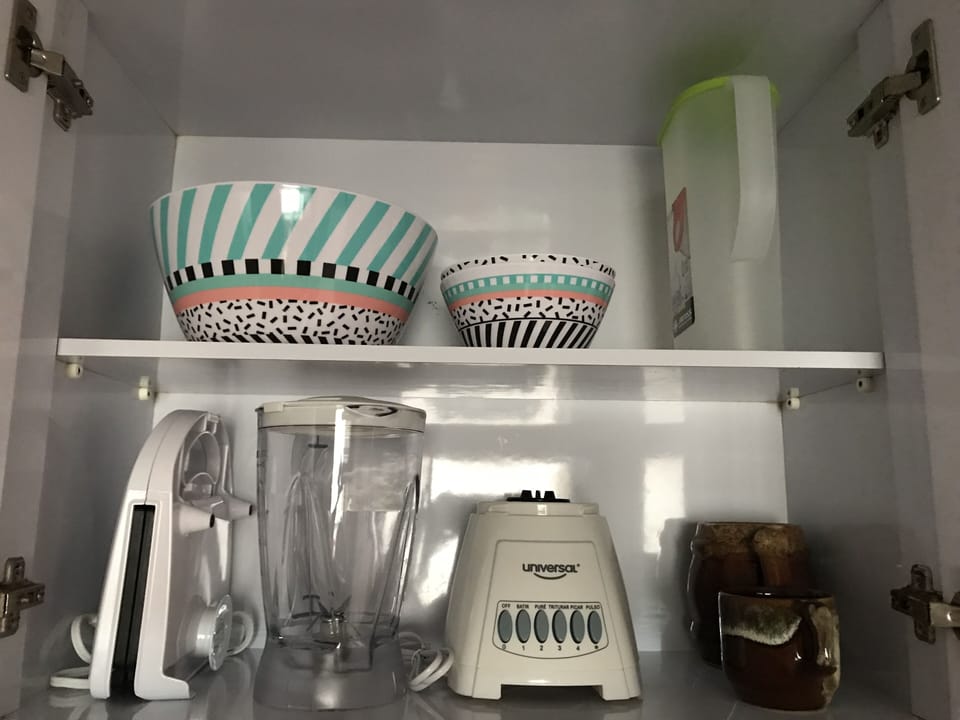 Sandwich, blender, containers, jug and others