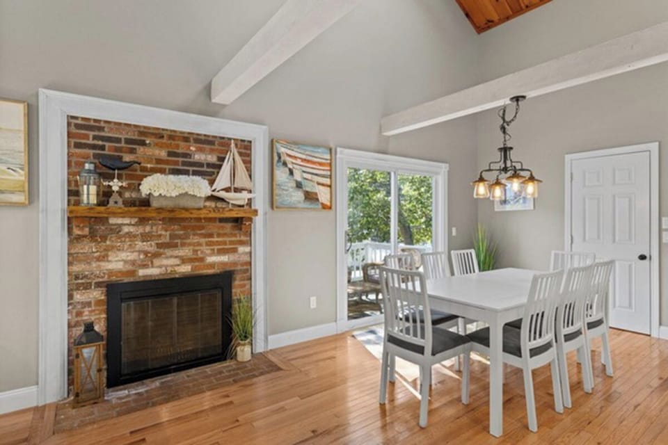 Large dining table with room for everyone