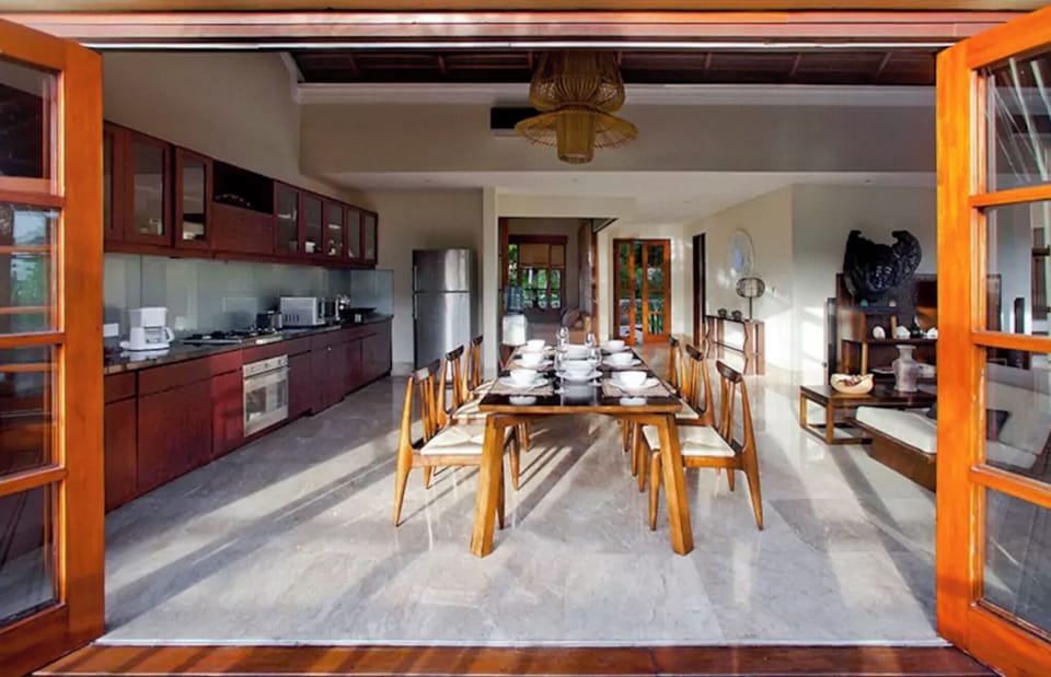 and Dining area with fully equiped kitchen