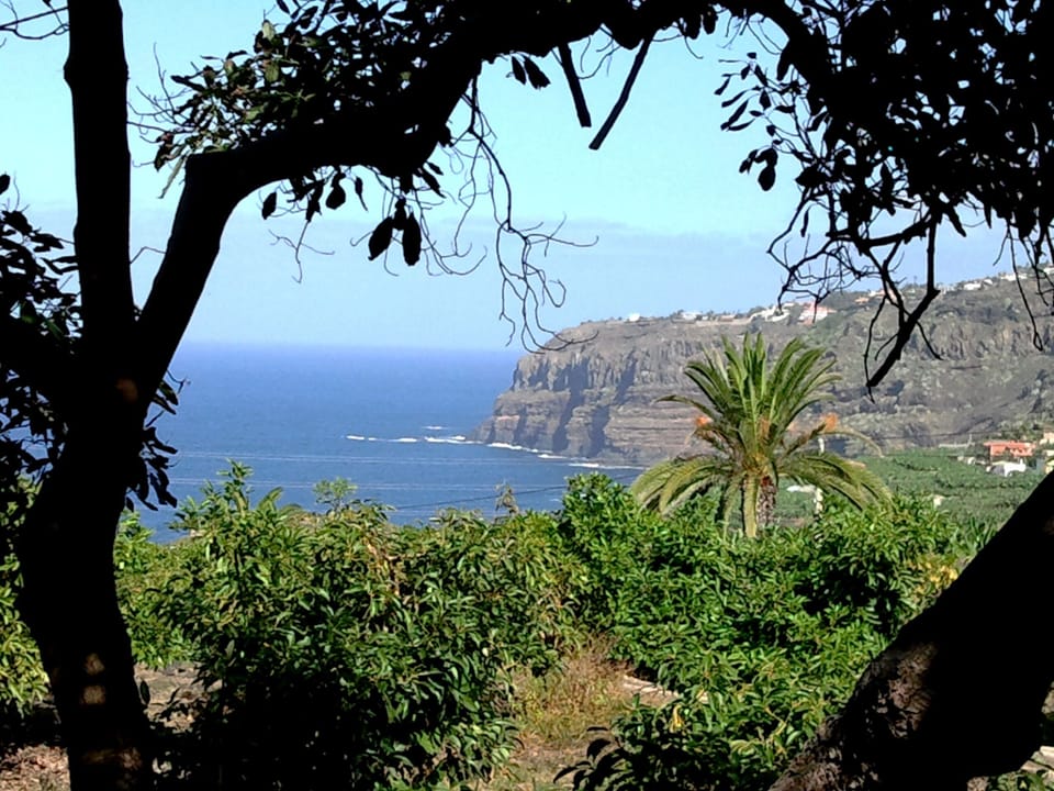 3 beautiful black sand beaches are waiting for you within a 20 min walk.