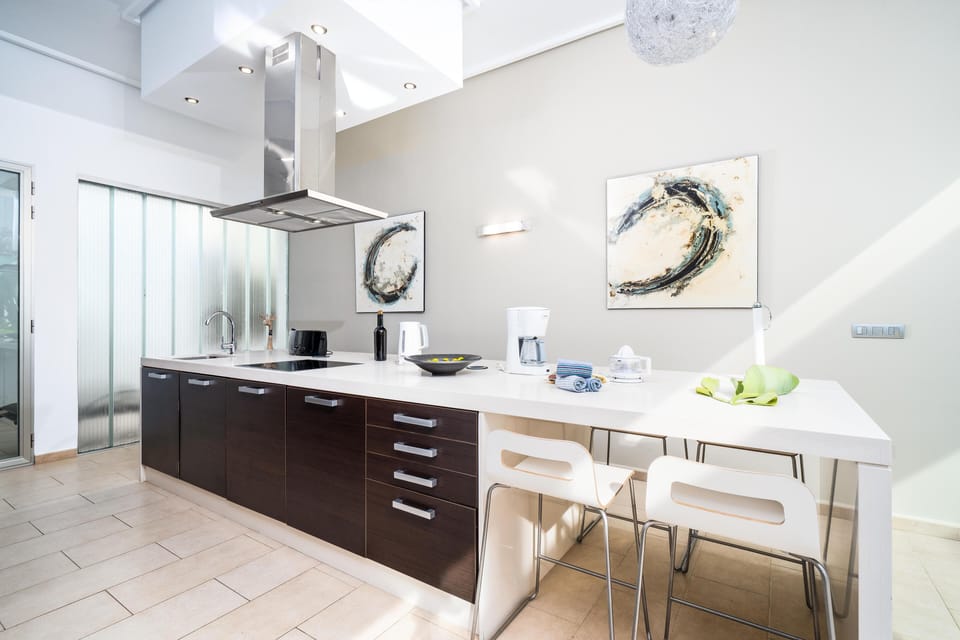 Open kitchen