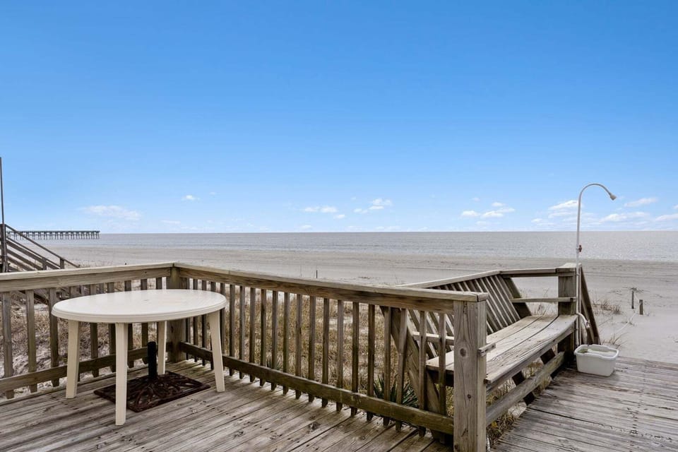 Oceanside Deck