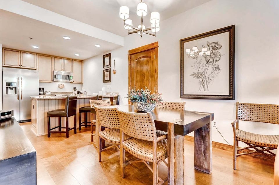 Breckenridge BlueSky 2 Bedroom Residence Dining Room
