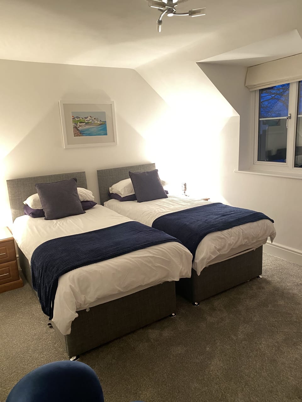 Twin or can be a Queen sized bed 