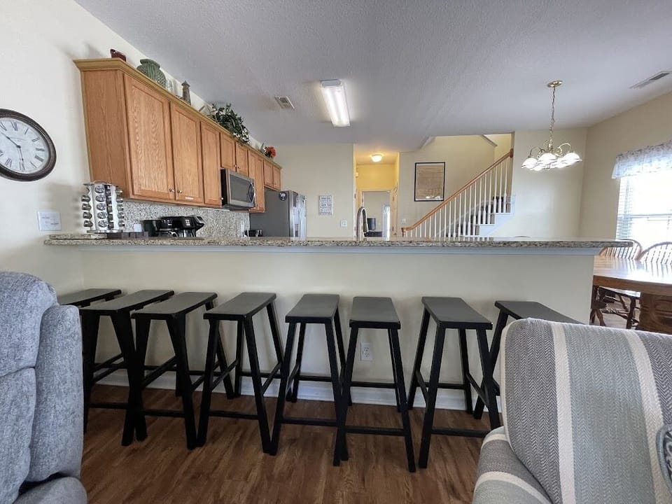 Additional Countertop Seating