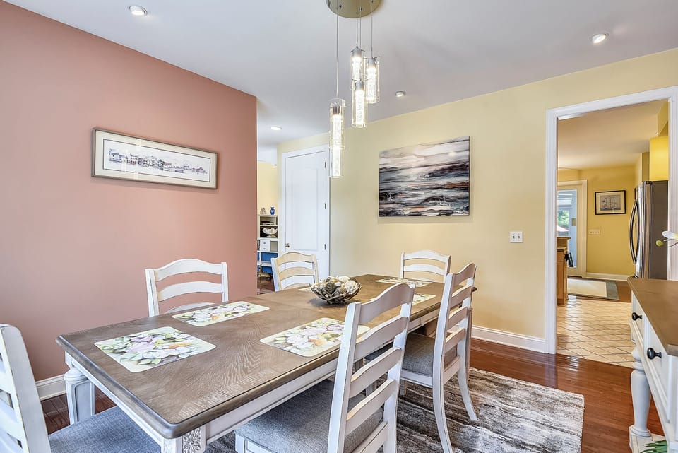 Main Level,Dining Area,