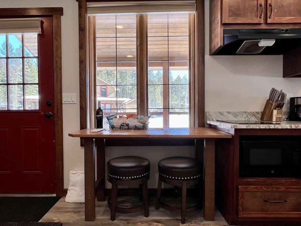 Morning coffee or a quick check-in, this nook just works.
