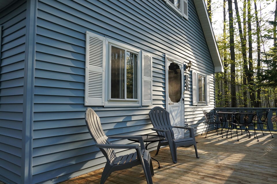 Relaxing front deck