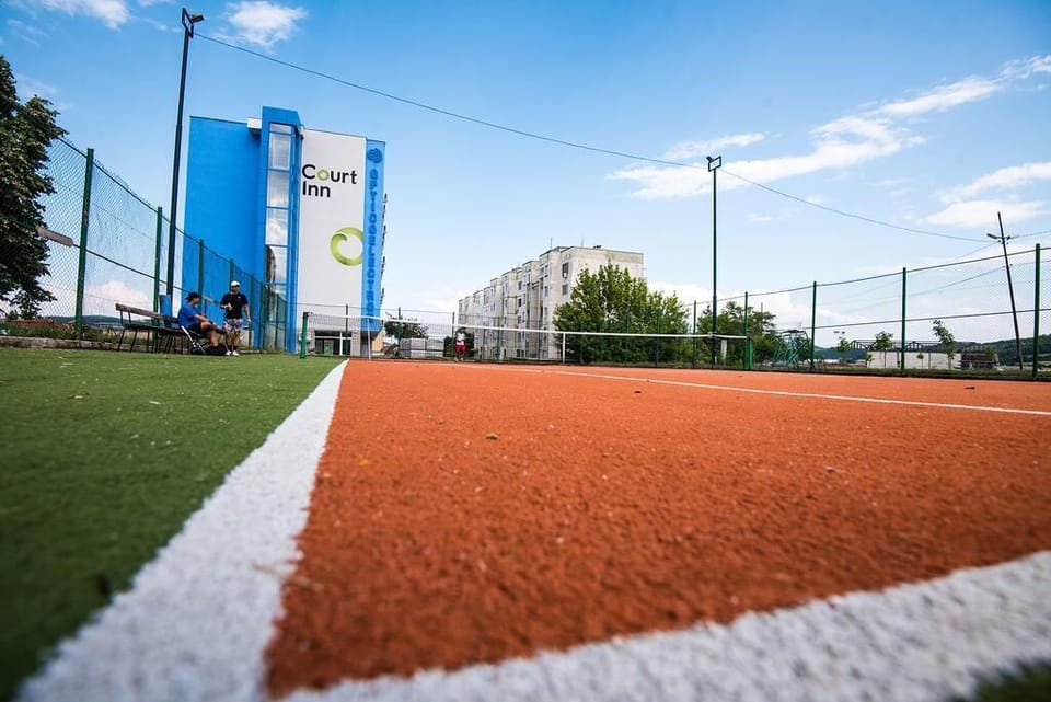 Sport court