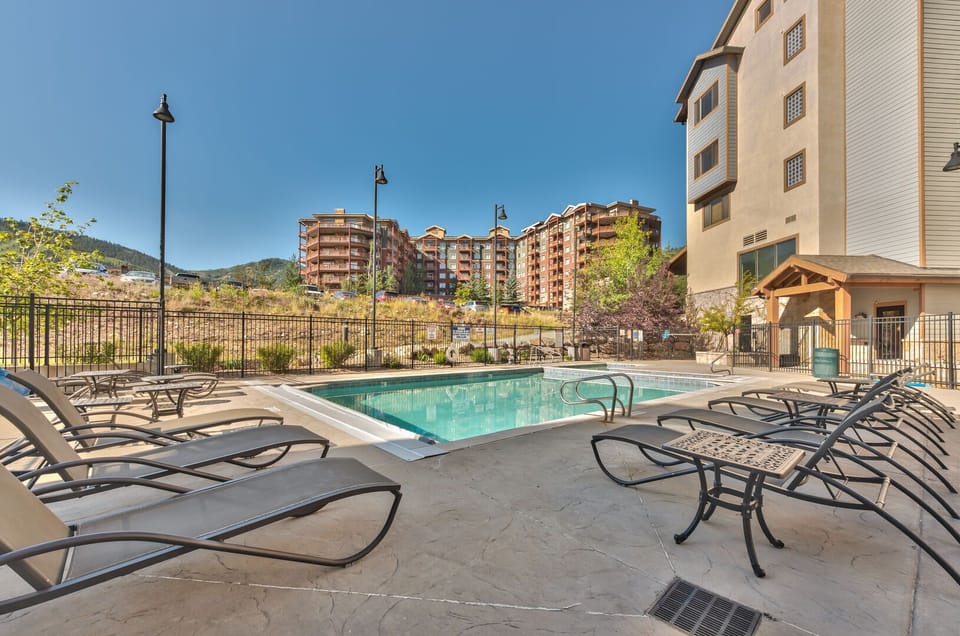 Heated pool