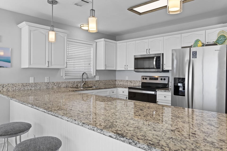 Emerald Dunes 105 Kitchen
