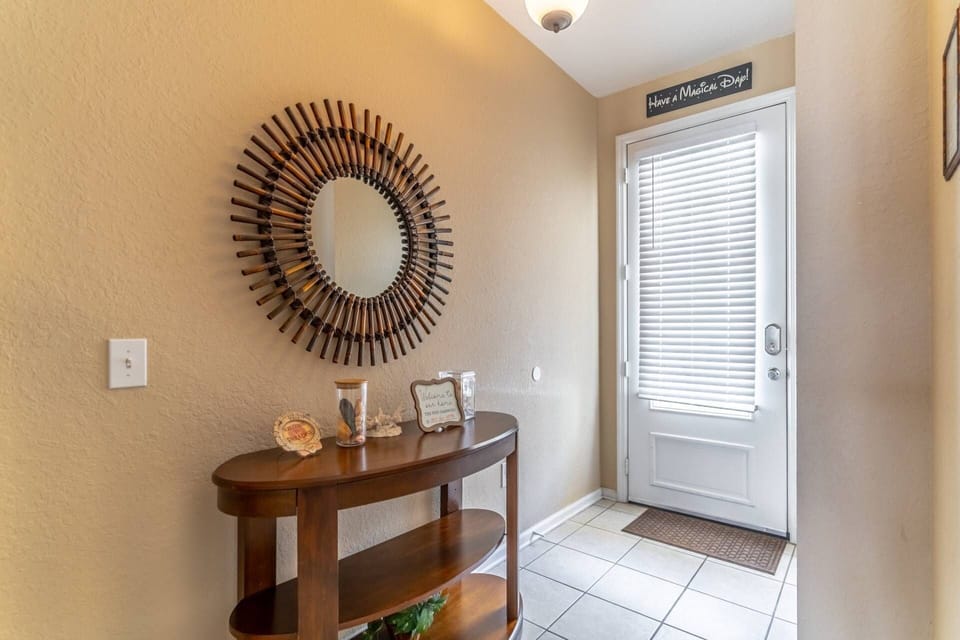 Foyer Entry - Parking Space Right Outside Front Door