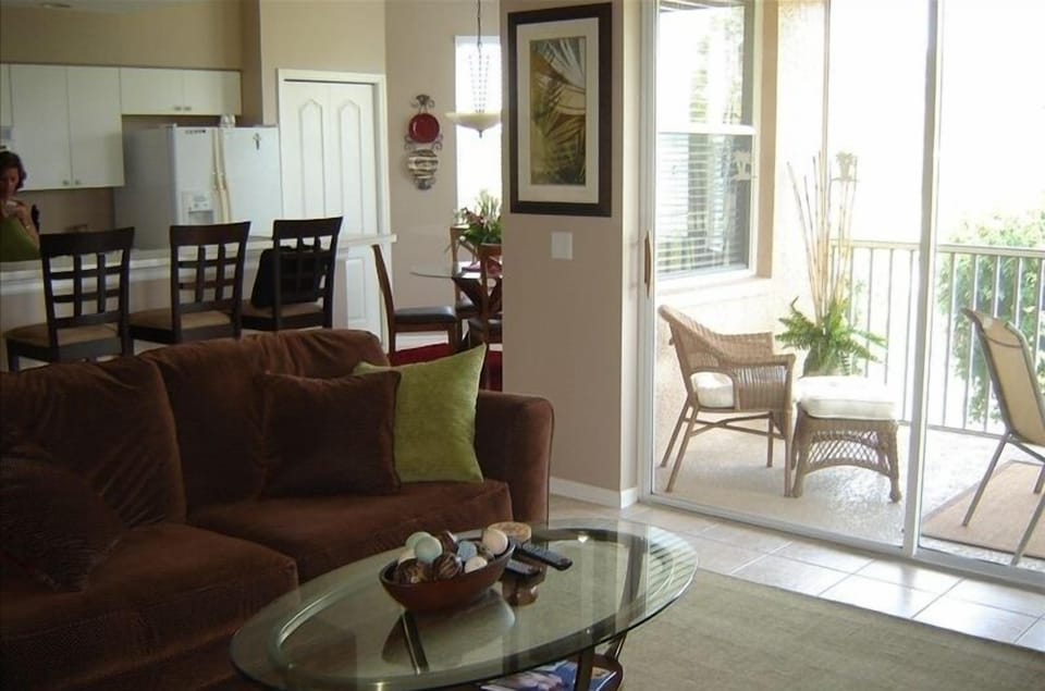 Living Room & Kitchen view
