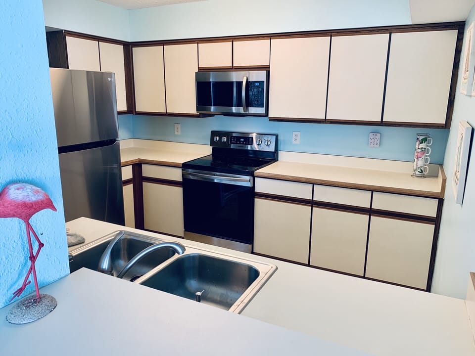 Full sized kitchen with all new appliances 