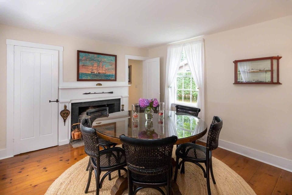 Formal Dining Room Has Seating for Six People