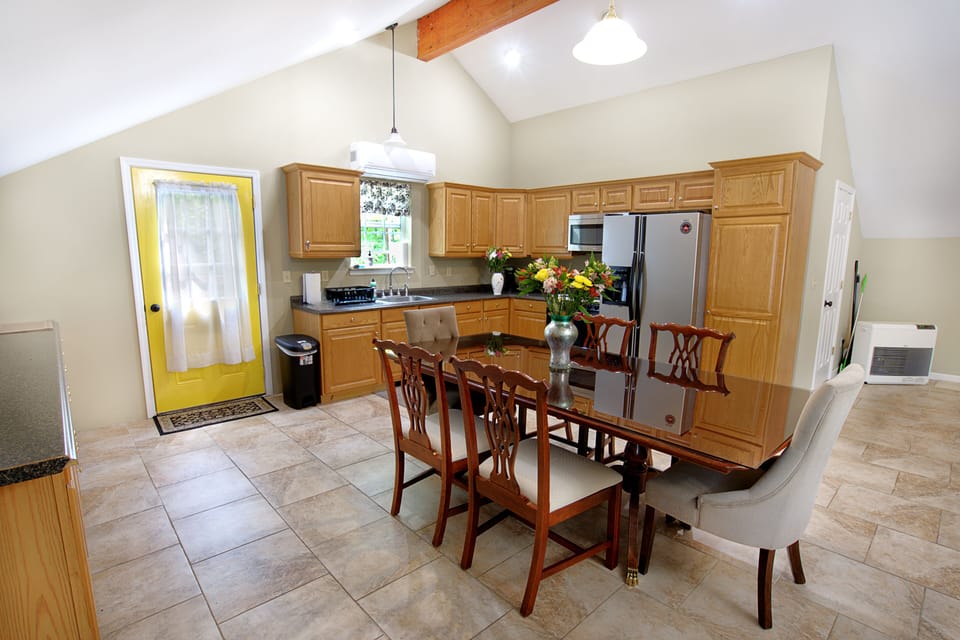 Cottage 1 kitchen 