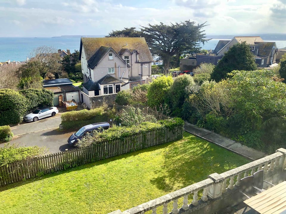Rear garden area