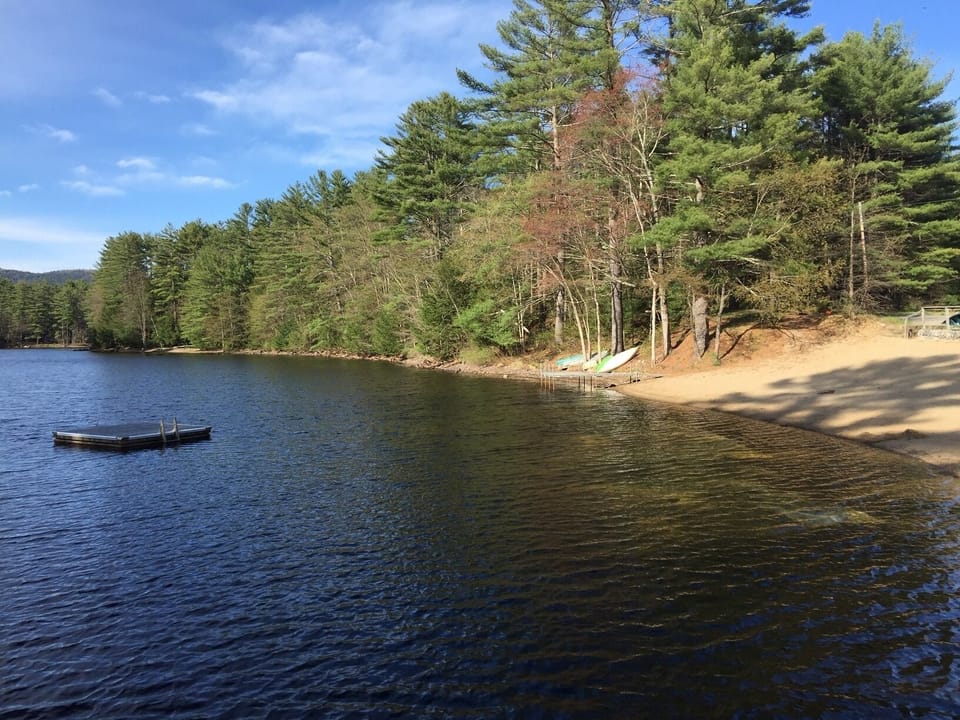 beautiful Association lake beach 10 minute walk or 3 minute care ride