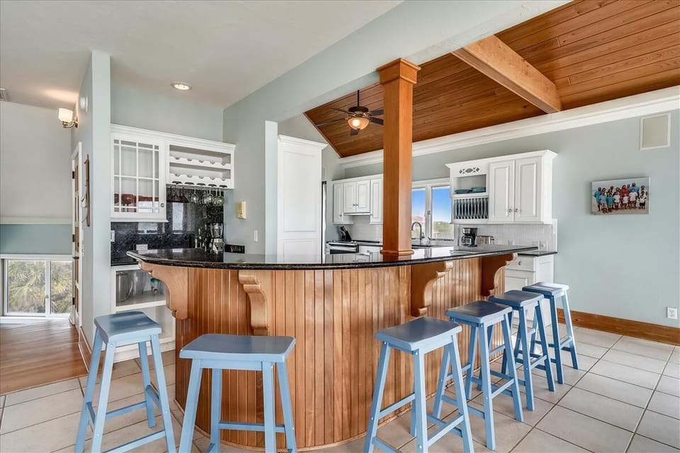 Breakfast Bar