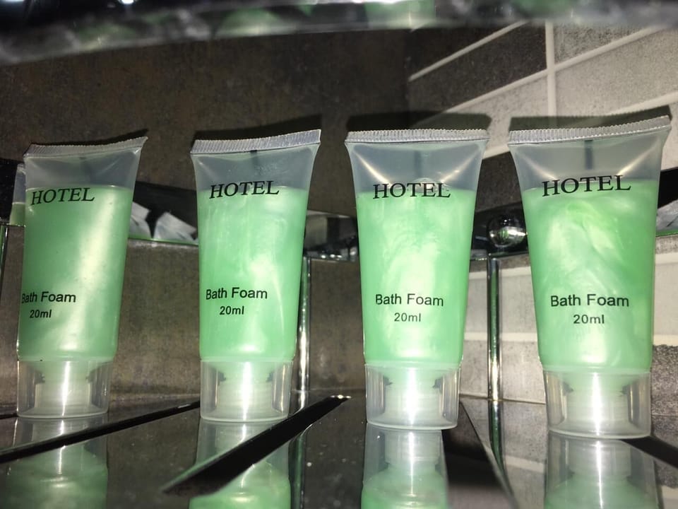 Bathroom amenities