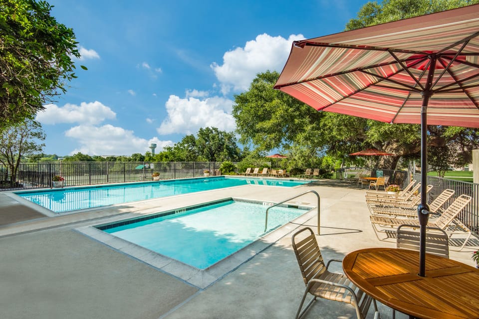 Community Pool and Hot Tub