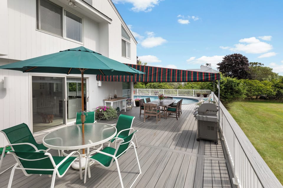 Relaxing sunny deck to barbeque