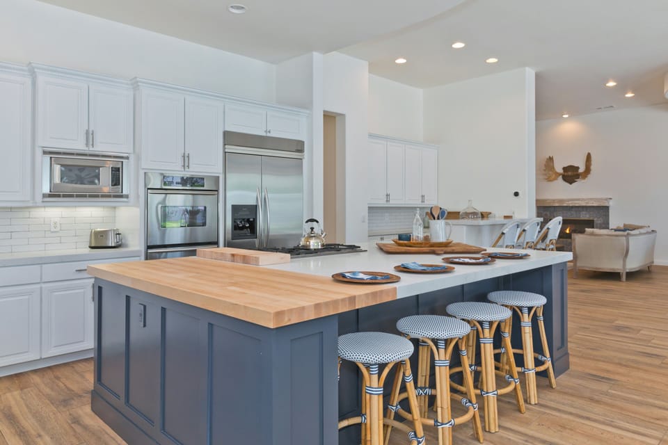 Beautiful Kitchen Island with seating for 6