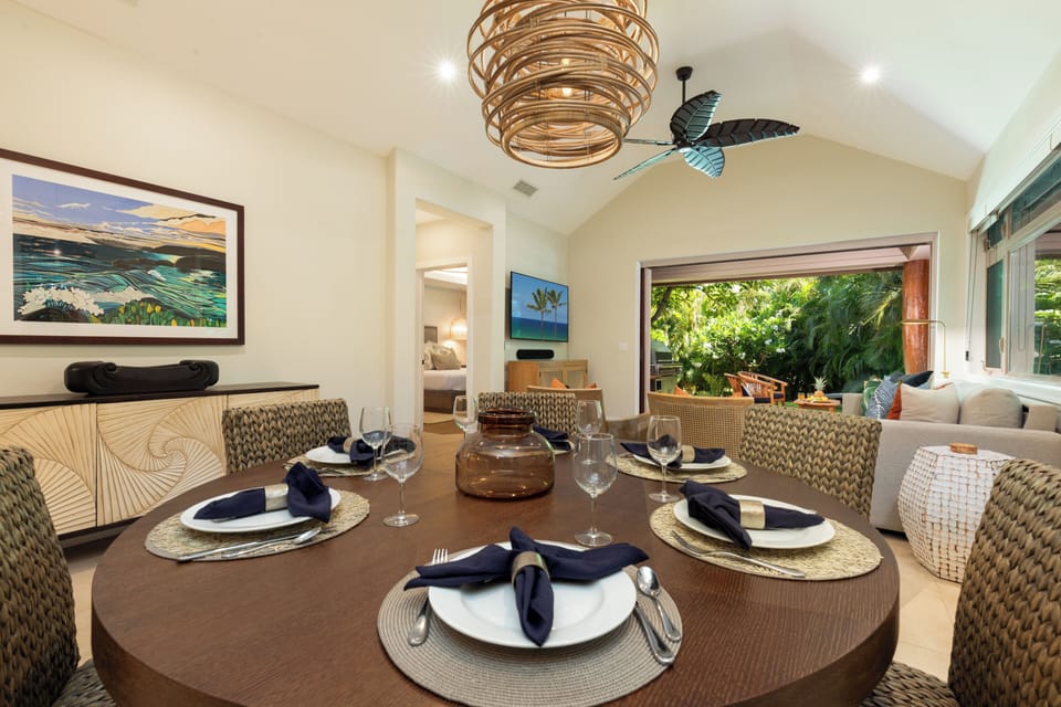 Everything you need for setting a lovely table is provided