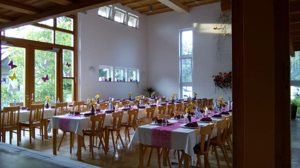 Banquet hall