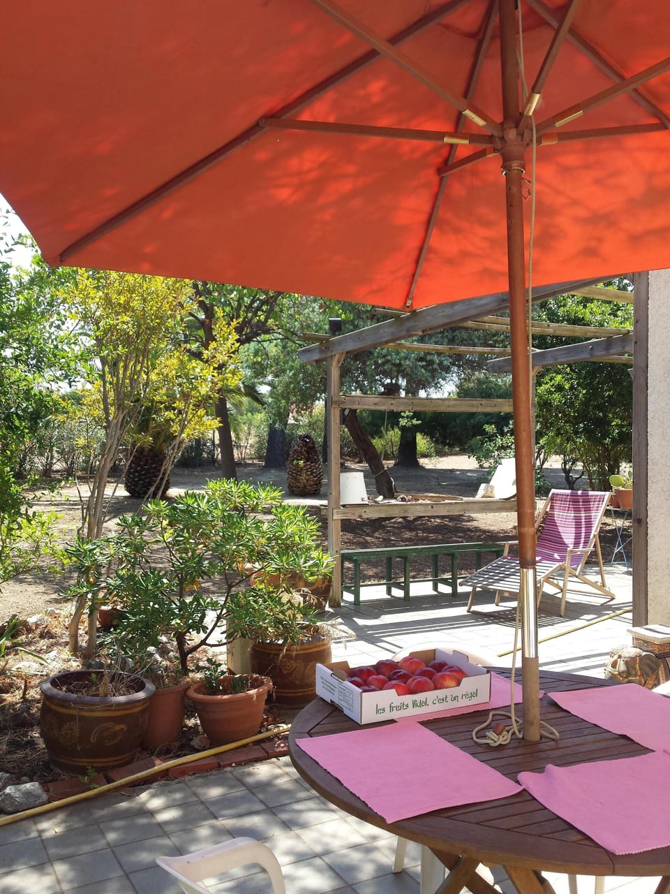 Outdoor dining
