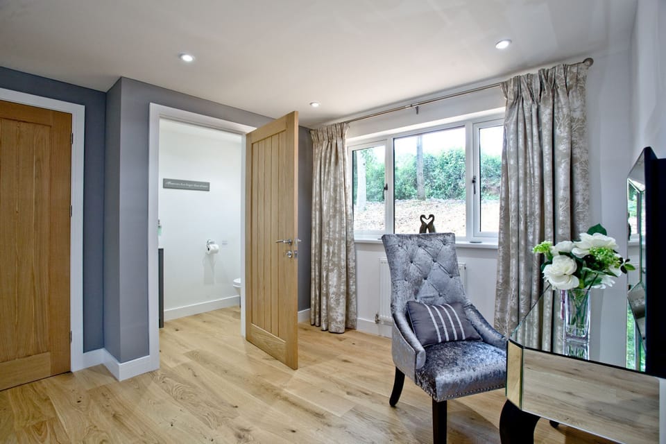 Additional seating  - Cedar Lodge