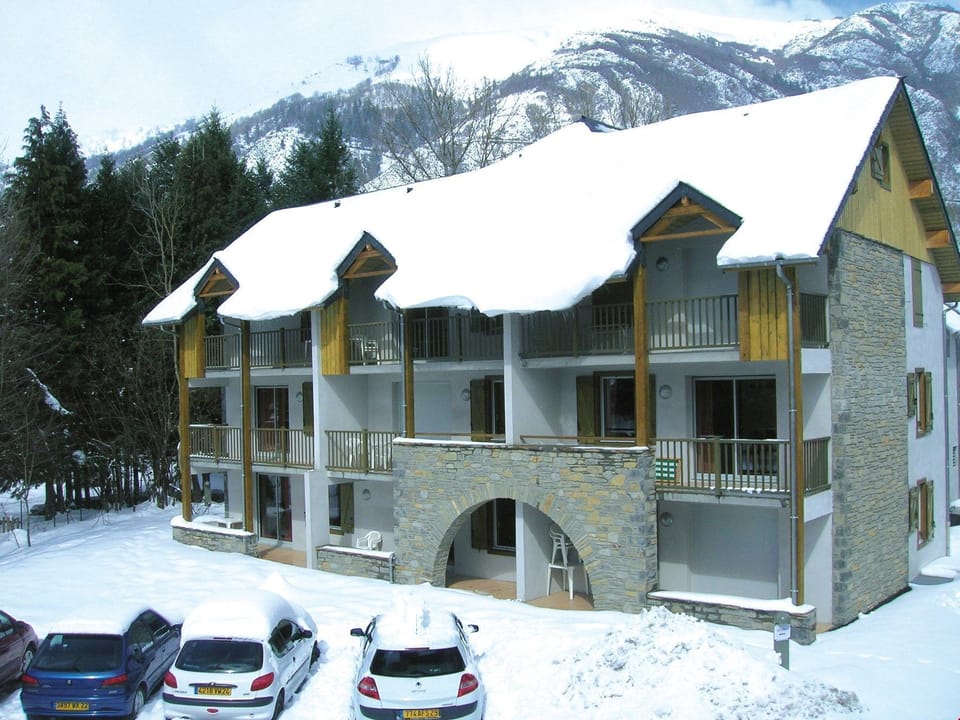 Your beautiful holiday rental is great in any season.