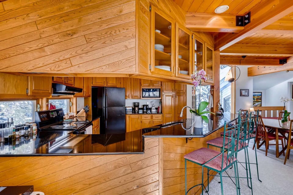 Plenty of seating for eating or lounging
