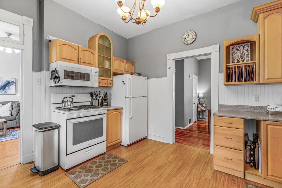 Large and spacious kitchen perfect for cooking large meals. Fully stocked.