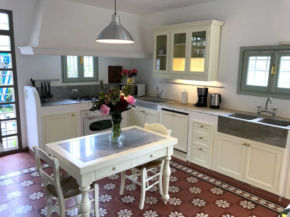Villa Franca - kitchen