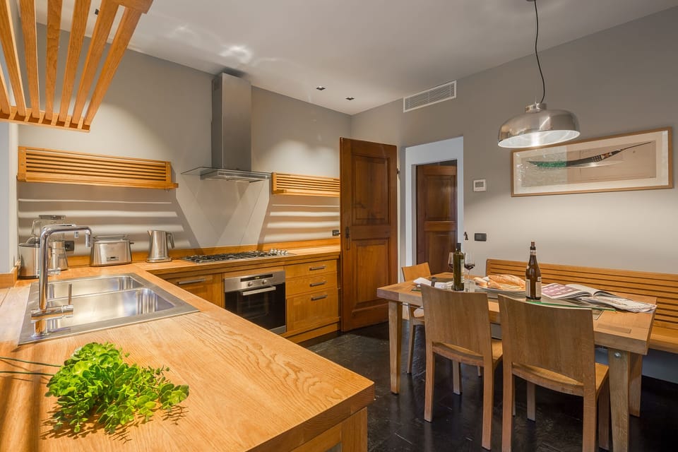 Villa Petra - Stresa, Lake Maggiore - NORTHITALY VILLAS vacation villa rentals