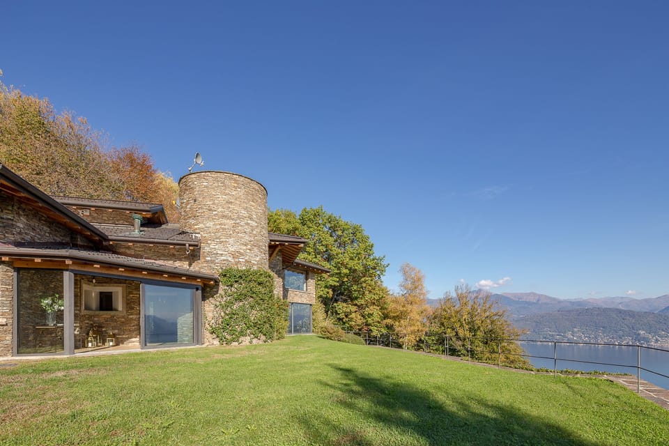 Villa Petra, Someraro Stresa, Lake Maggiore - NORTHITALY VILLAS vacation rentals