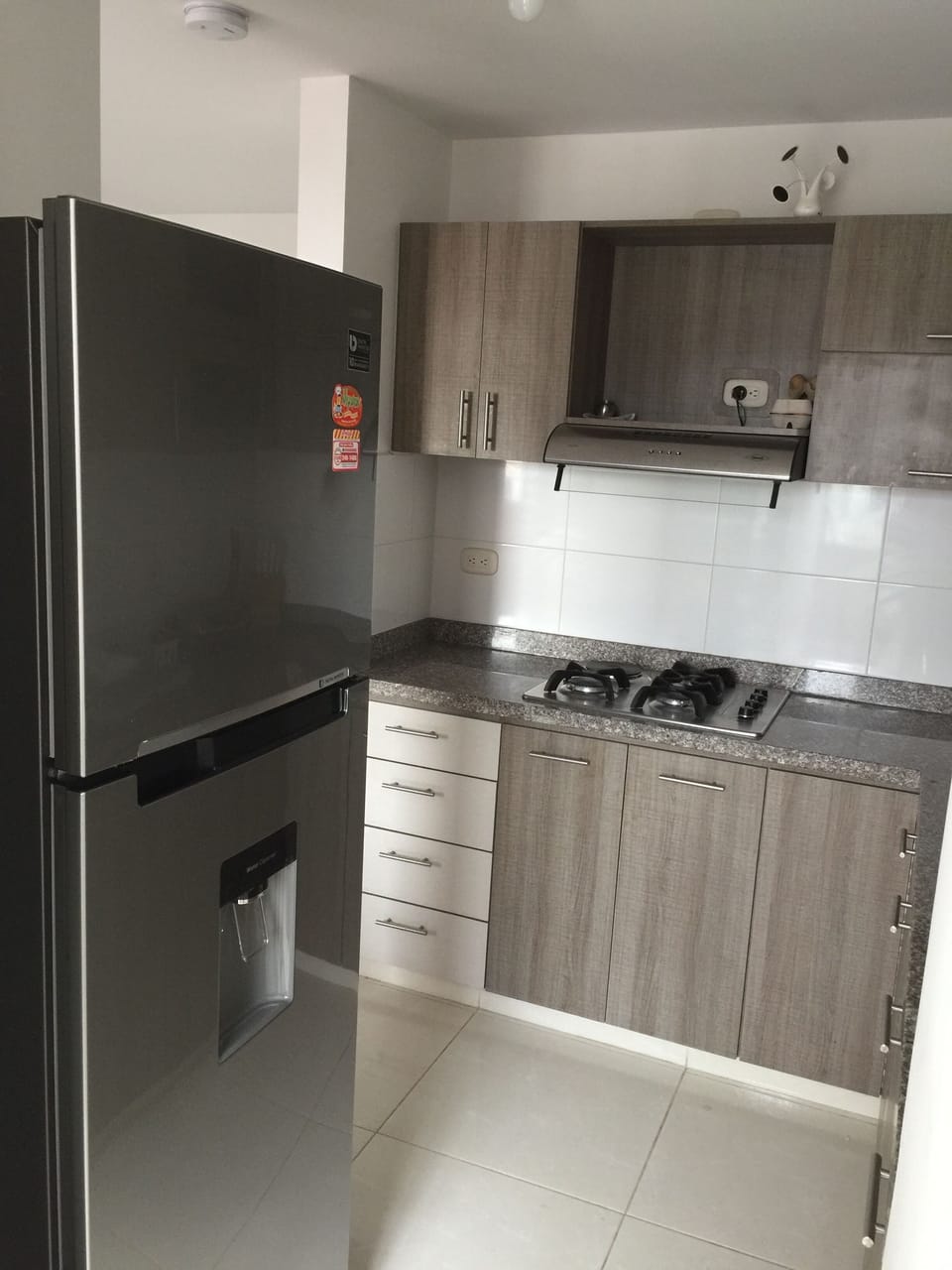 Lujoso Apartamento, Excelente Ubicacion