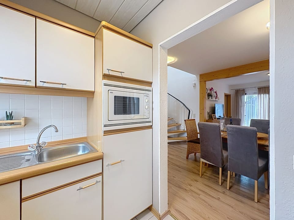 Kitchen / Dining Room