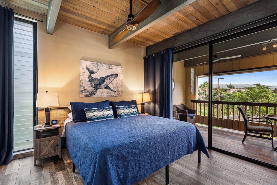Bedroom with Cal King Memory Foam mattress