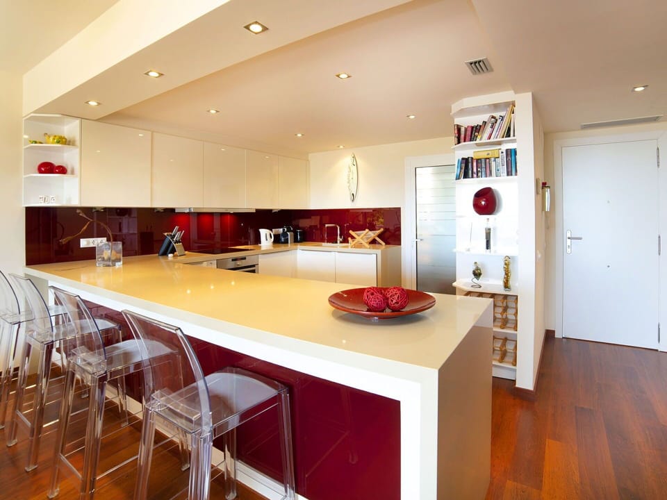 Countertop, Room, Interior Design, Property, Ceiling, Furniture, Building, Kitchen, Cabinetry, Lighting