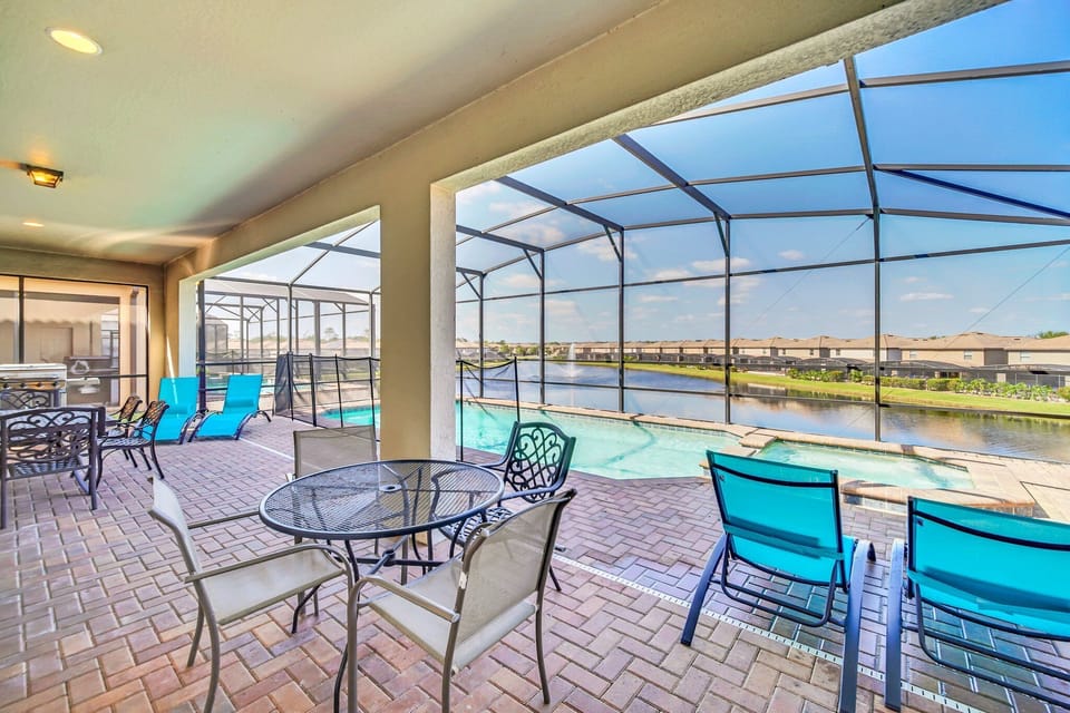 Patio table with chairs 