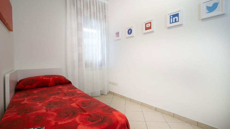 2 bedrooms