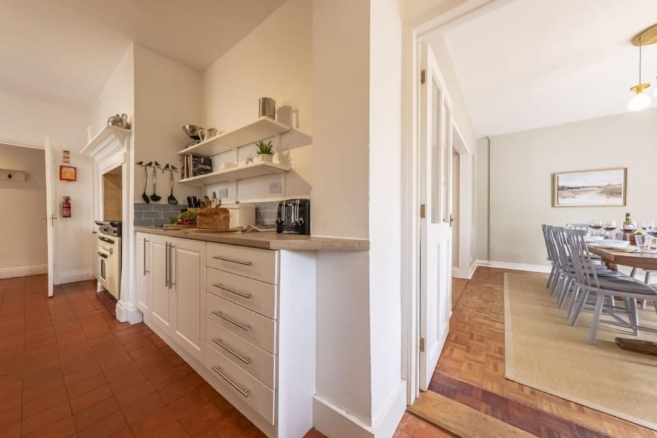Ground floor: Dining room leading to kitchen